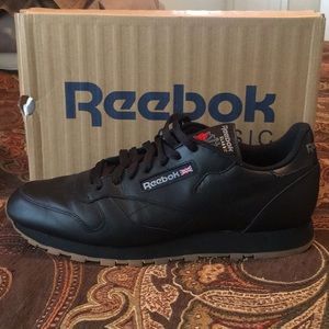 Reebok Men’s Classic in Black Leather
